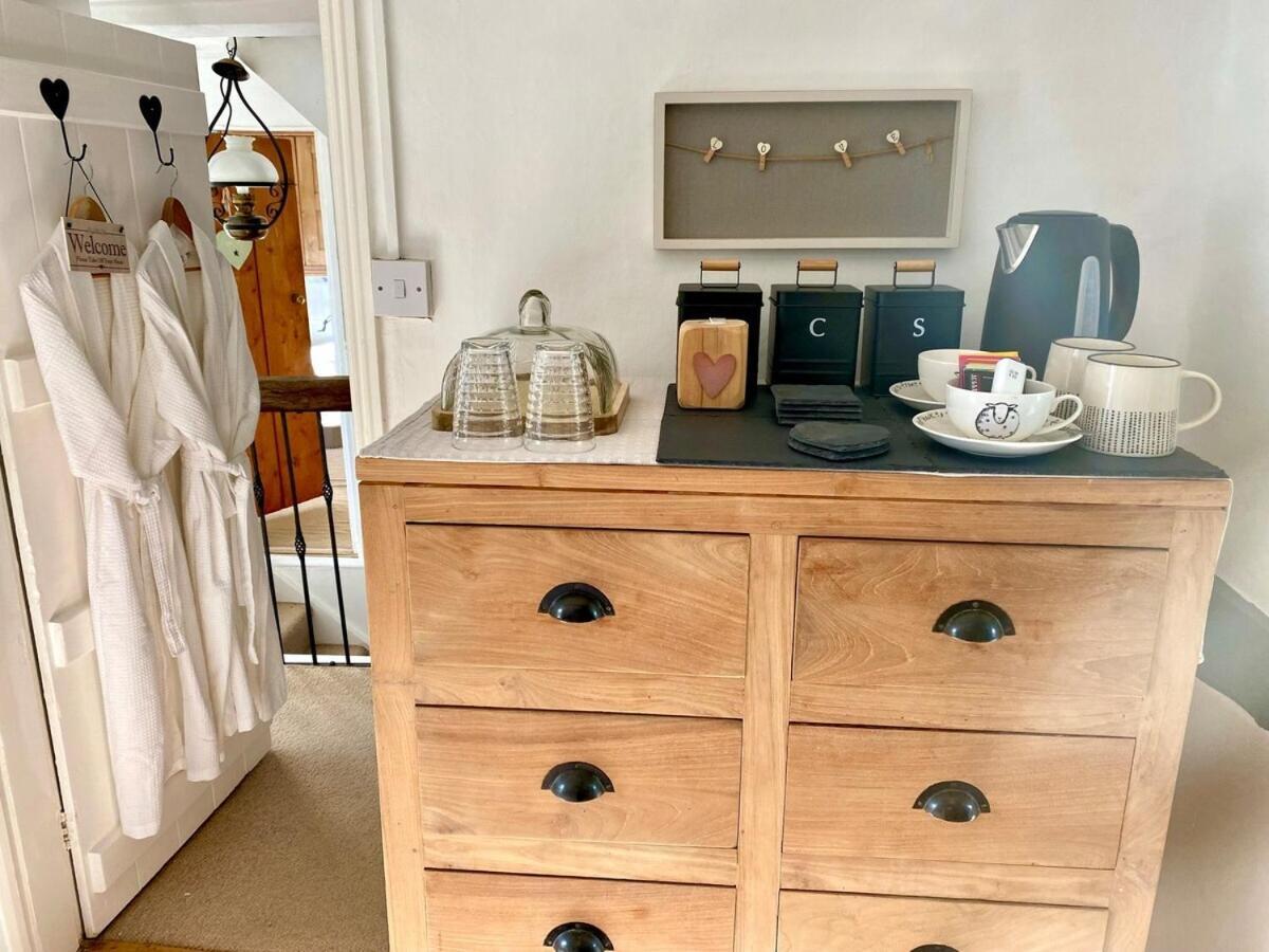 Chestnut Tree Cottage, 7 High Street Ardingly Ruang foto
