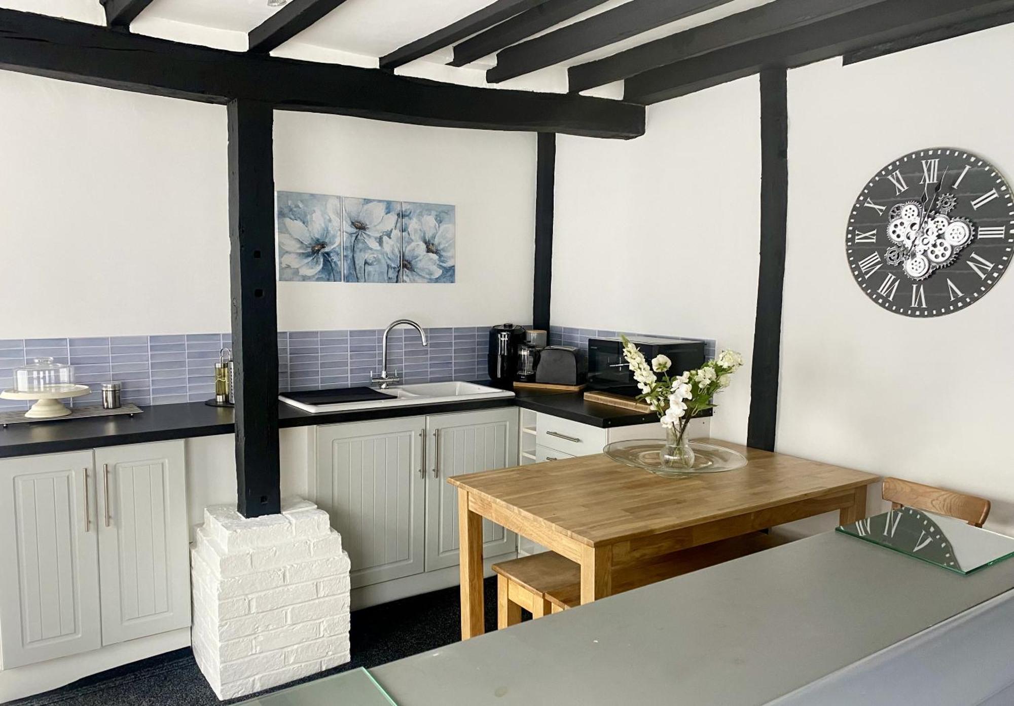 Chestnut Tree Cottage, 7 High Street Ardingly Ruang foto